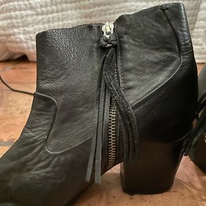 All Saints black leather ankle boots. Western 39